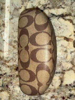 Coach Signature Logo Sunglasses / Eyeglasses Case 🕶️